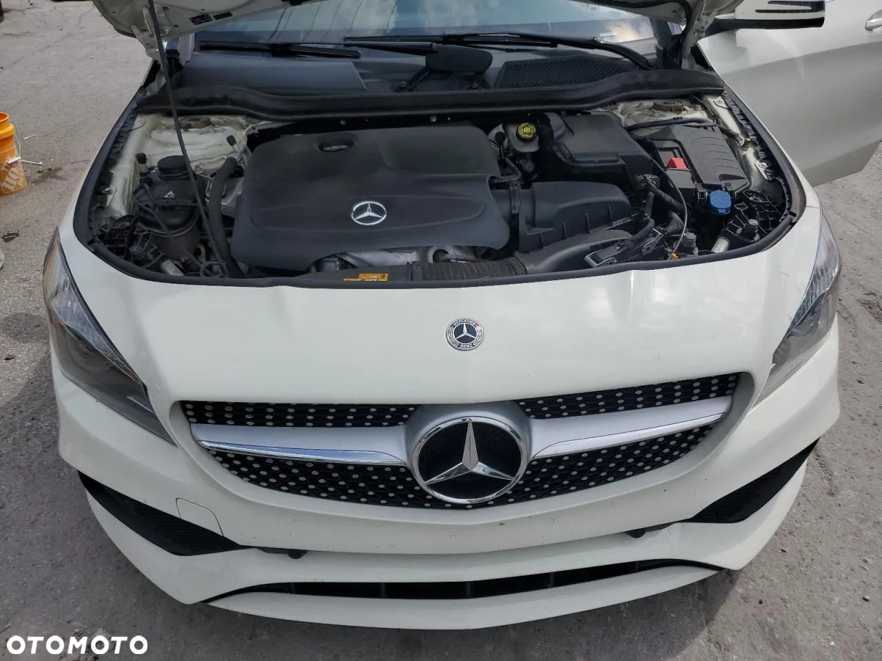 Mercedes-Benz CLA - 10