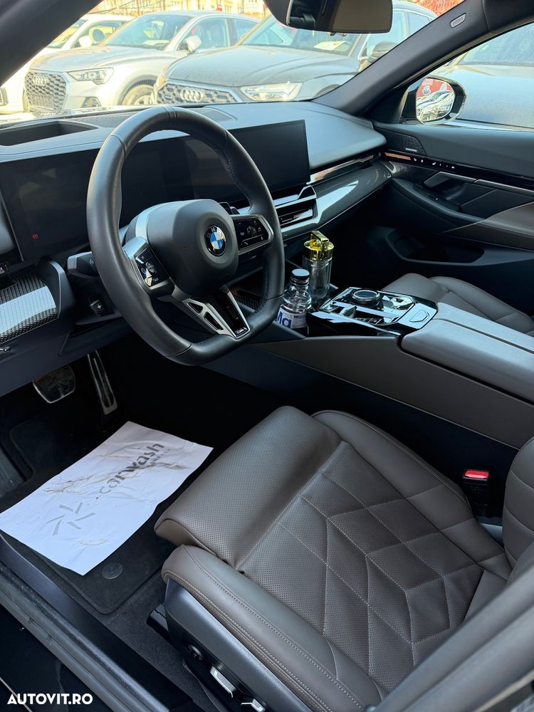 BMW Seria 5 520i Aut. - 12