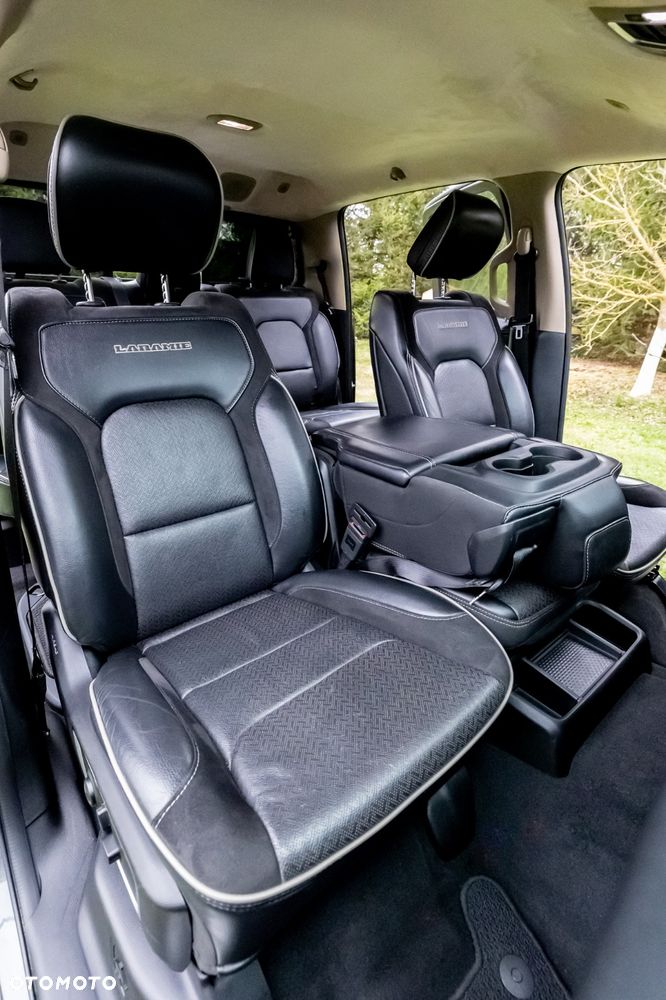 RAM 1500 5.7 Quad Cab Longbed Laramie Chrome - 17