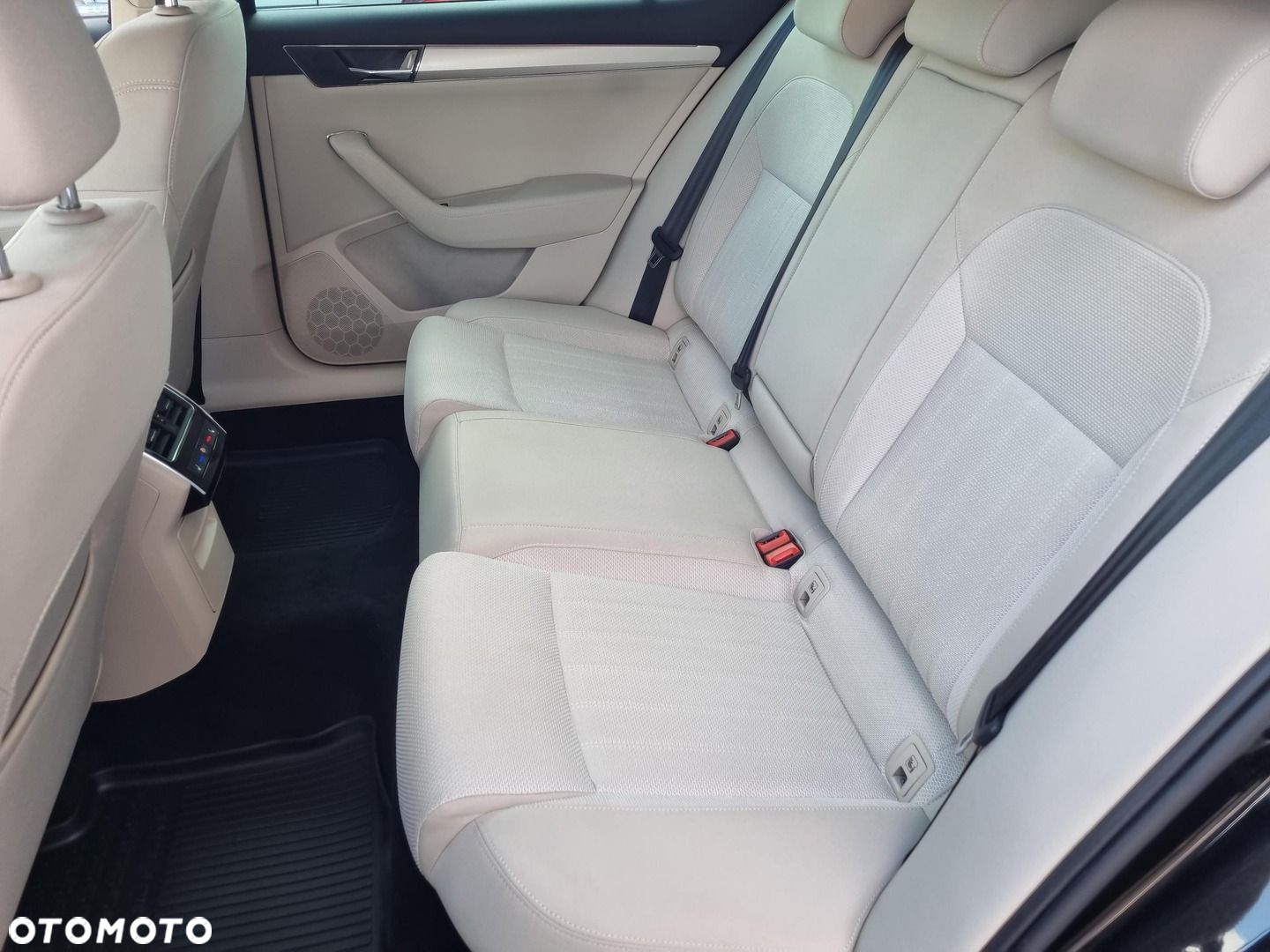 Skoda Superb 2.0 TSI 4x4 Style DSG - 11