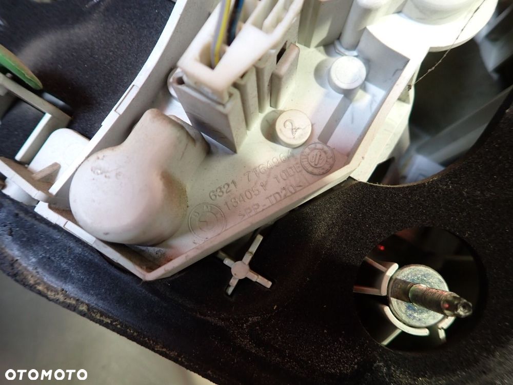 LAMPA PRAWA TYLNA BMW E87 118D 2.0 - 5