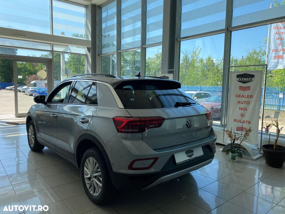 Volkswagen T-Roc 1.5 TSI DSG Life - 8