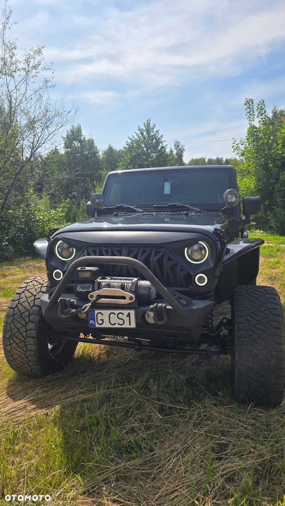 Jeep Wrangler - 1