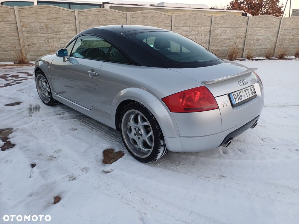 Audi TT Coupé 1.8 T quattro - 4