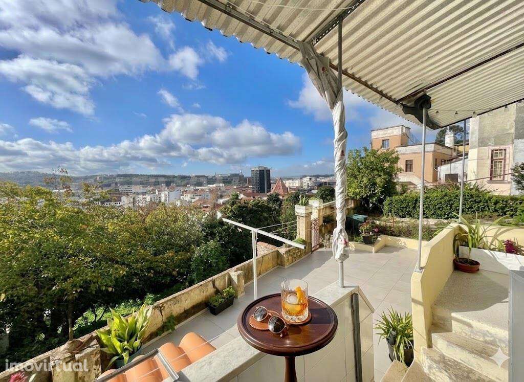 Apartamento T3 em zona da Alta da cidade de Coimbra - Grande imagem: 2/8