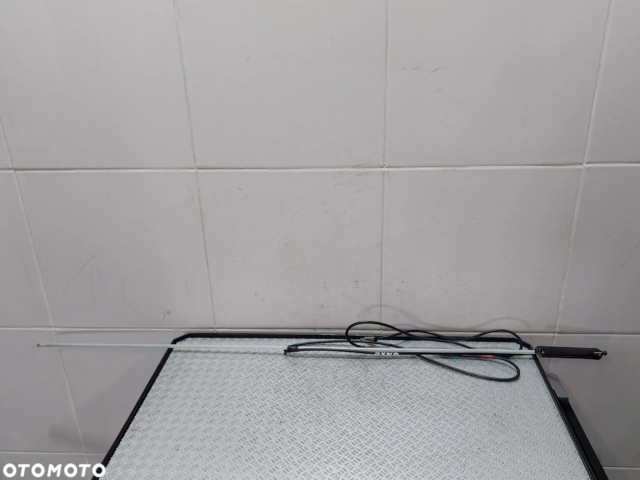 ANTENA TOYOTA DYNA R2008 3,0 DISEL - 4