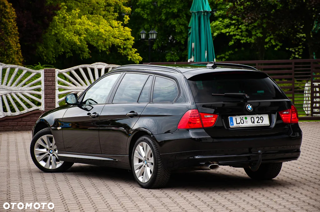 BMW Seria 3 320d xDrive DPF Touring Edition Fleet Exclusive - 4