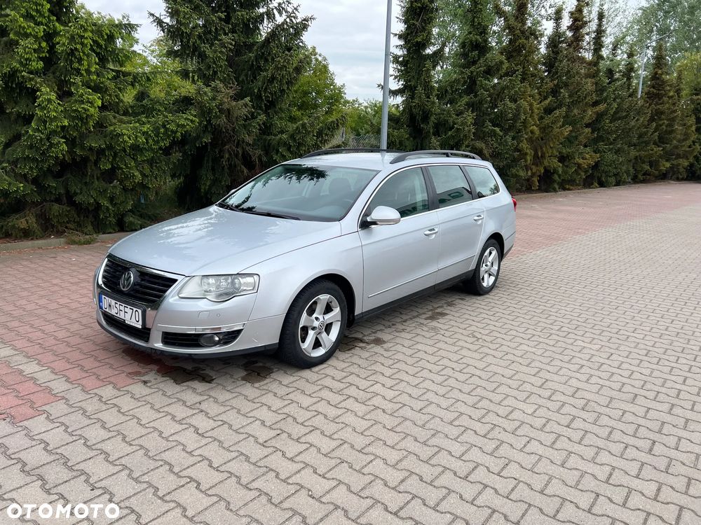 Volkswagen Passat 2.0 TDI DPF Comfortline DSG - 1