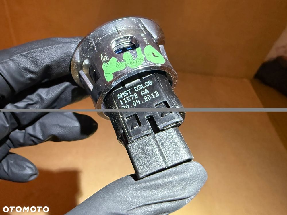 Przełącznik przycisk START STOP AM5T-11572-AA Ford Kuga II OE - 2
