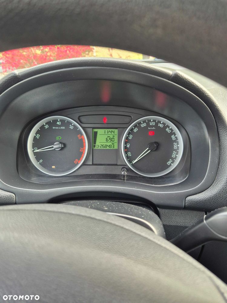 Skoda Roomster - 7