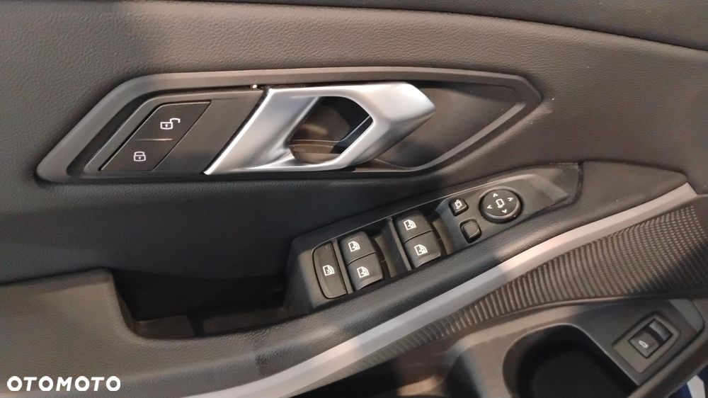 BMW Seria 3 320d Advantage - 13