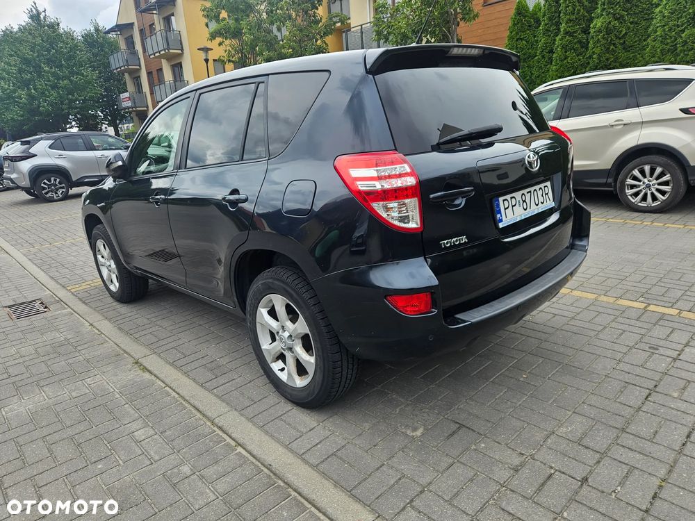 Toyota RAV4 2.2 D-4D 2010 - 9