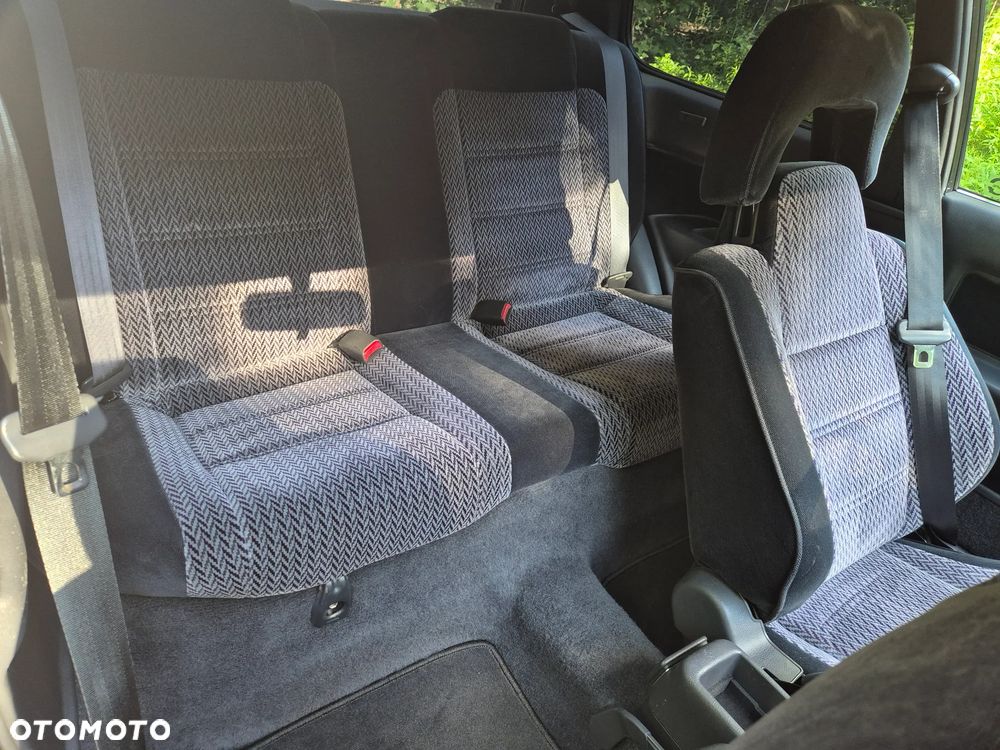 Toyota Corolla - 19