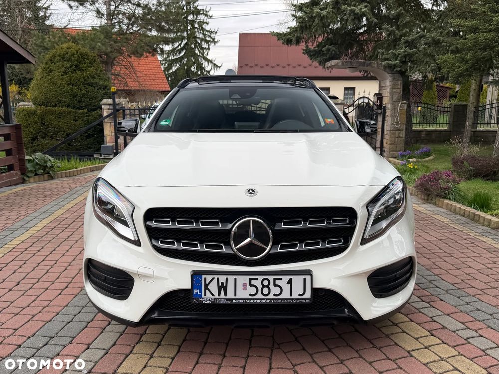 Mercedes-Benz GLA 250 4Matic 7G-DCT AMG Line - 3
