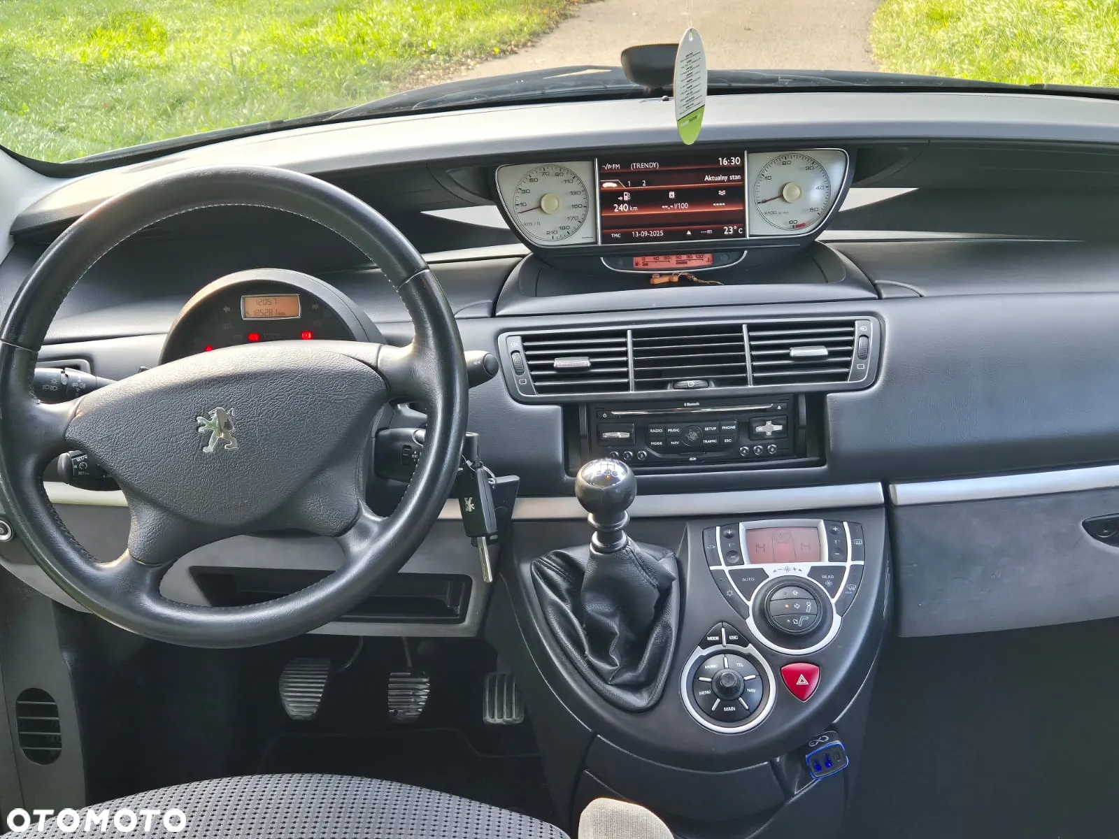 Peugeot 807 - 9