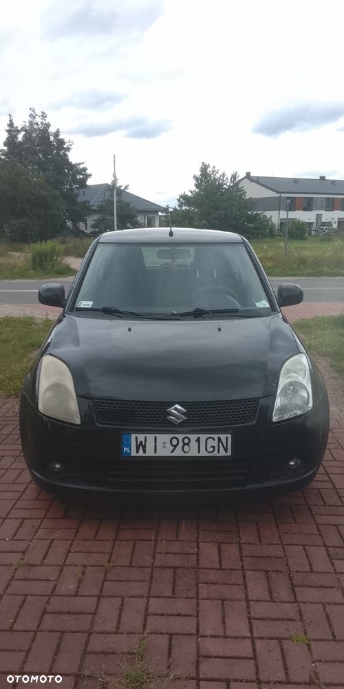 Suzuki Swift - 4