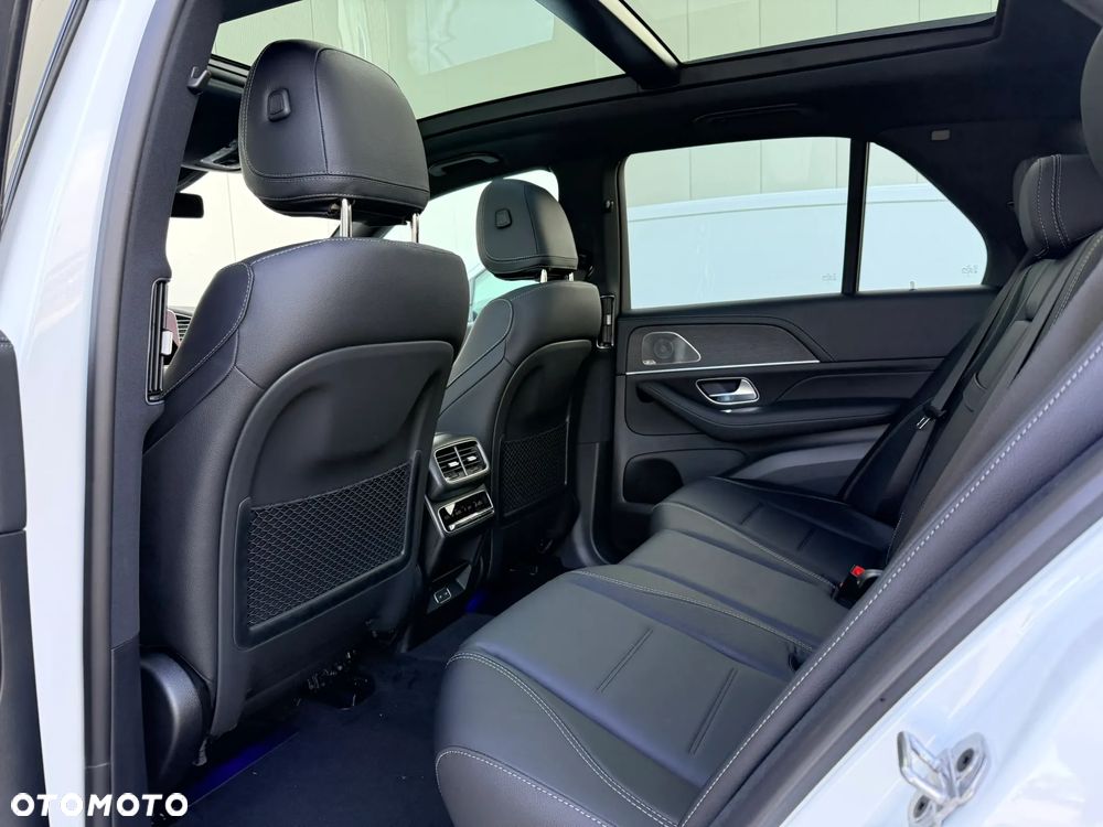 Mercedes-Benz GLE - 31
