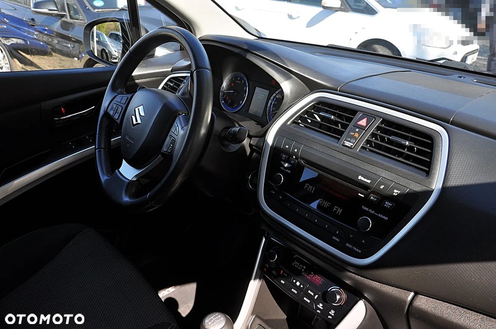 Suzuki SX4 S-Cross 1.6 Premium - 19
