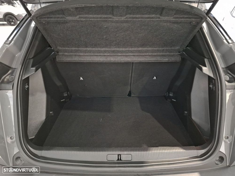 Peugeot e-2008 54 kWh Allure - 22