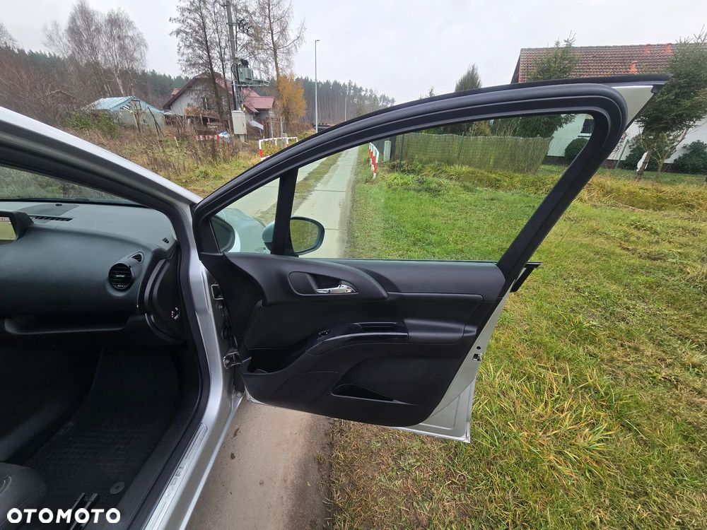 Opel Meriva 1.4 150 Jahre - 14