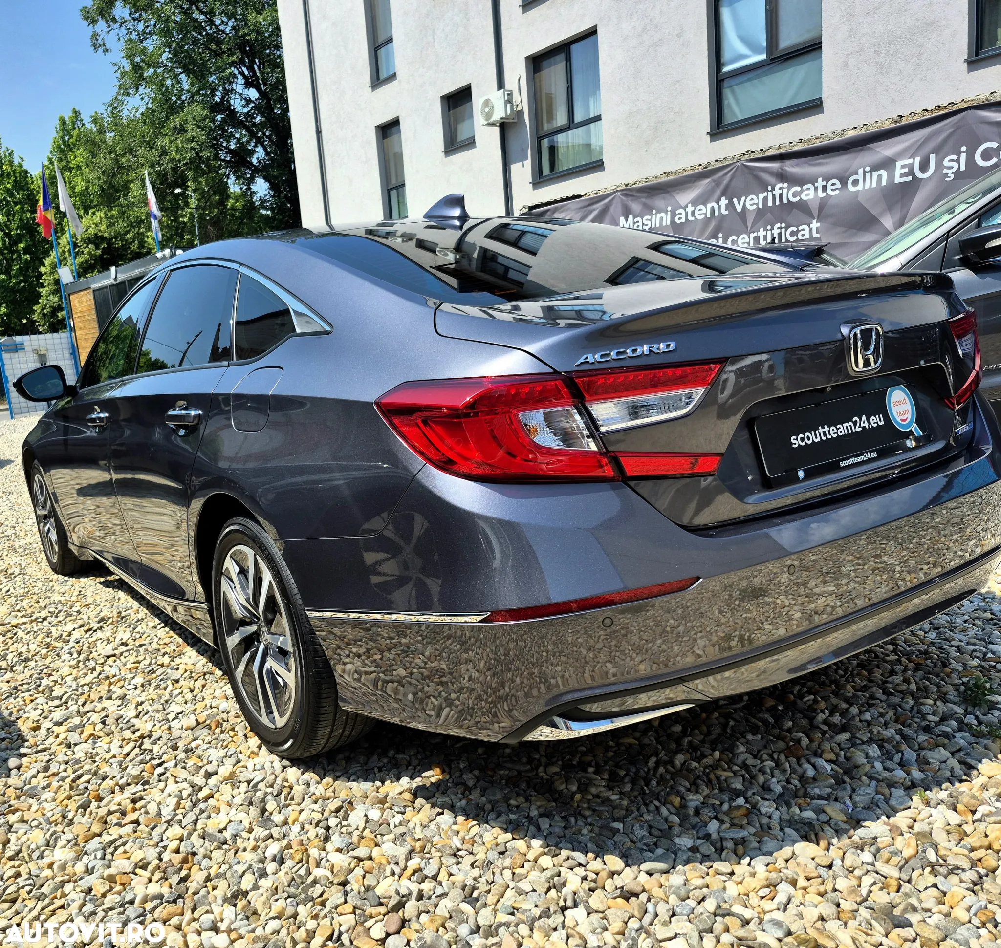 Honda Accord - 2