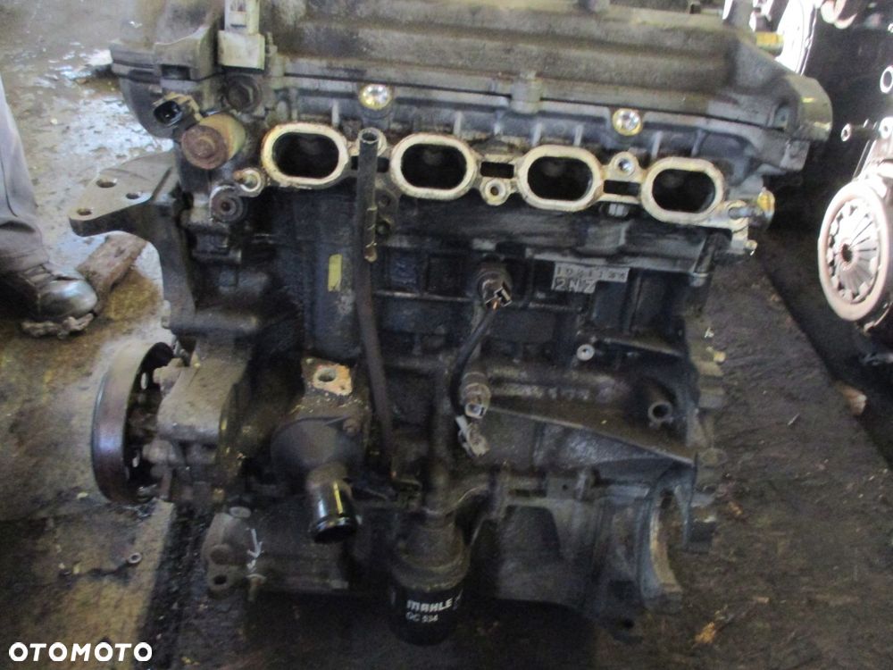 SILNIK SŁUPEK TOYOTA YARIS I 99- 1.3 BENZYNA 2N7 - 1