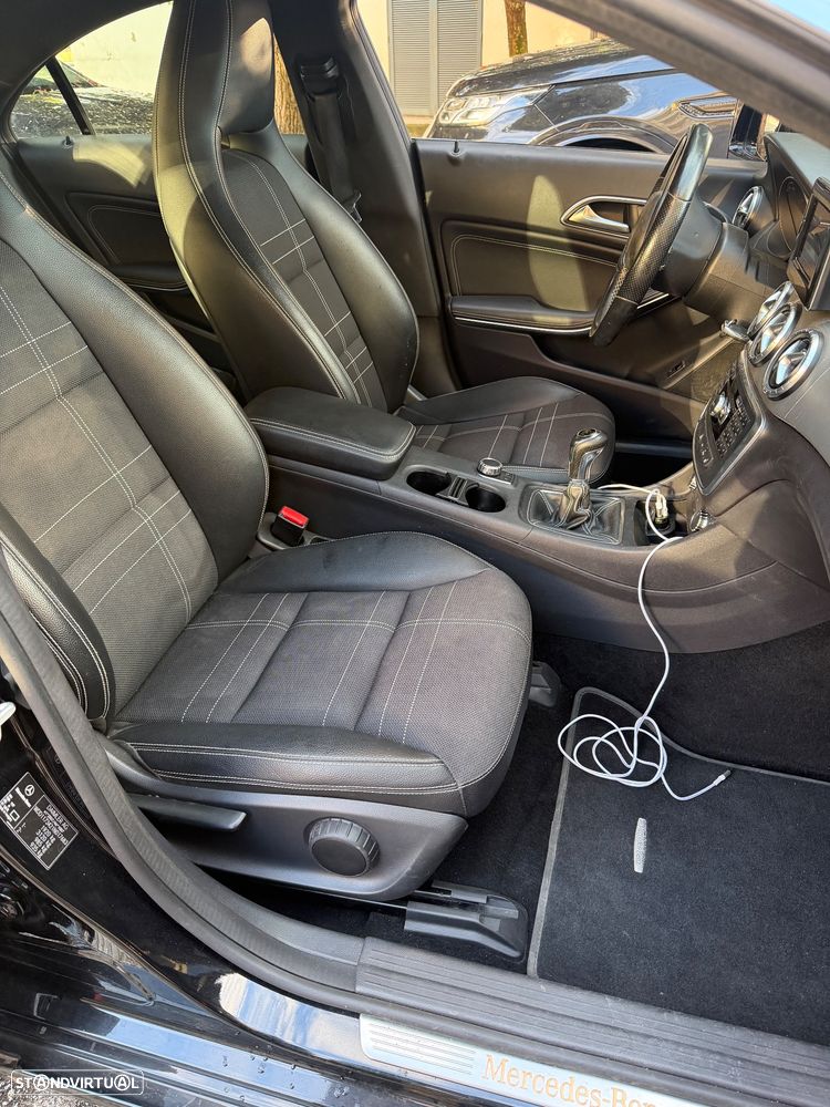 Mercedes-Benz CLA 180 Standard - 11