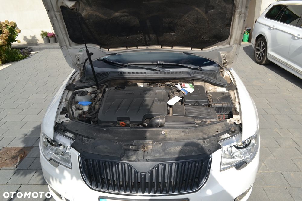 Skoda Superb 2.0 TDI Elegance - 16