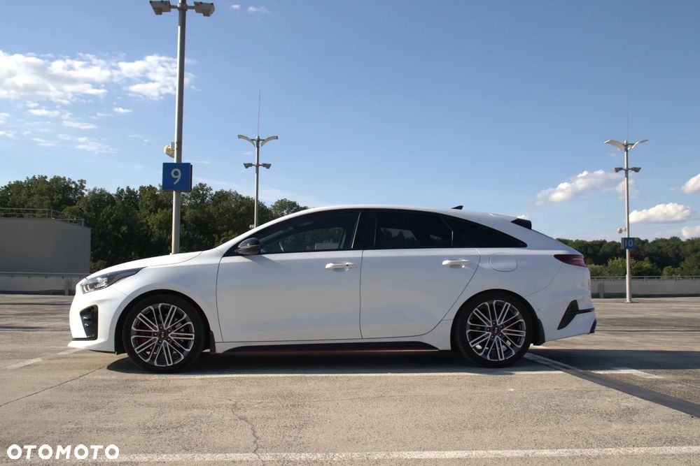 Kia ProCeed 1.6 T-GDI GT DCT - 6