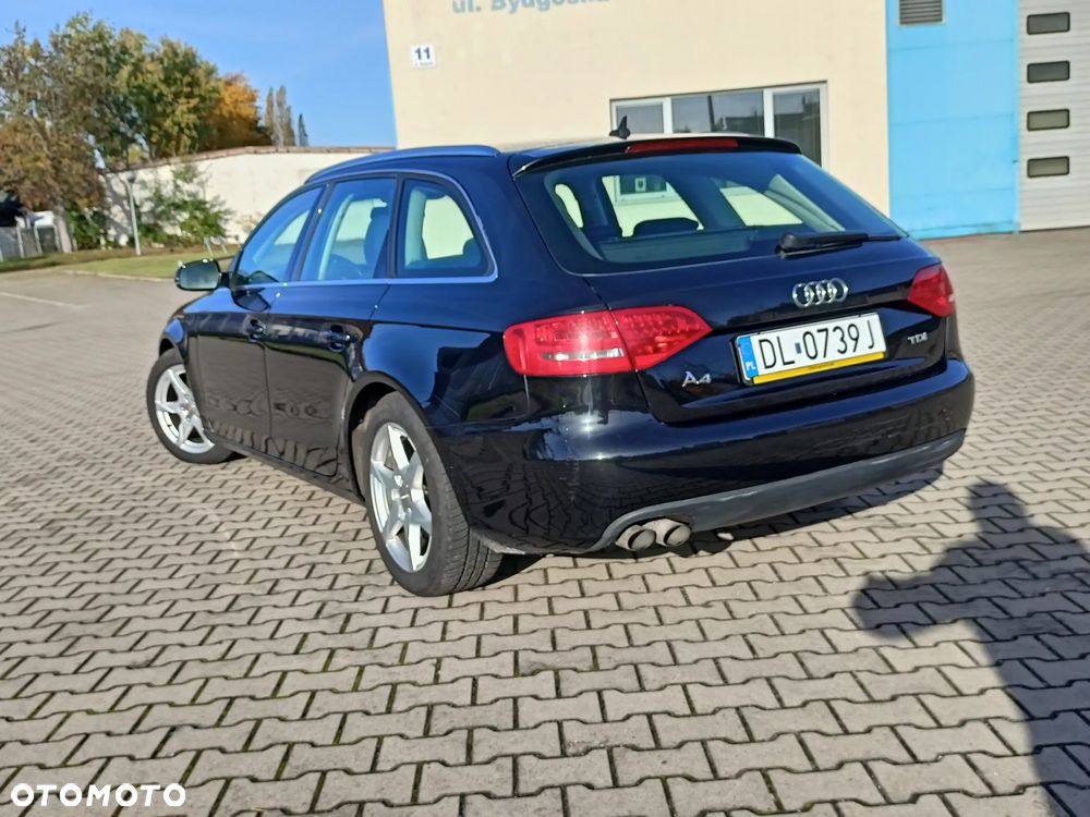 Audi A4 Avant 2.0 TDI Limited Edition - 6