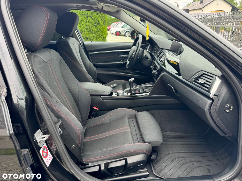 BMW Seria 3 320d xDrive Sport Line Shadow - 30