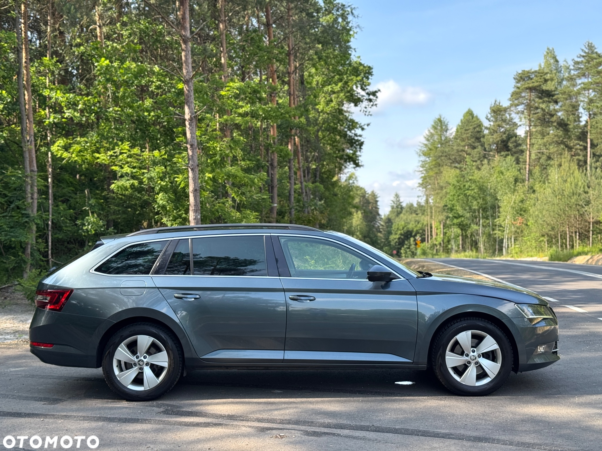 Skoda Superb 2.0 TDI Style - 32