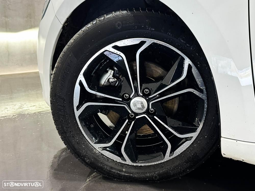 Renault Clio 1.6 E-Tech Intens - 7