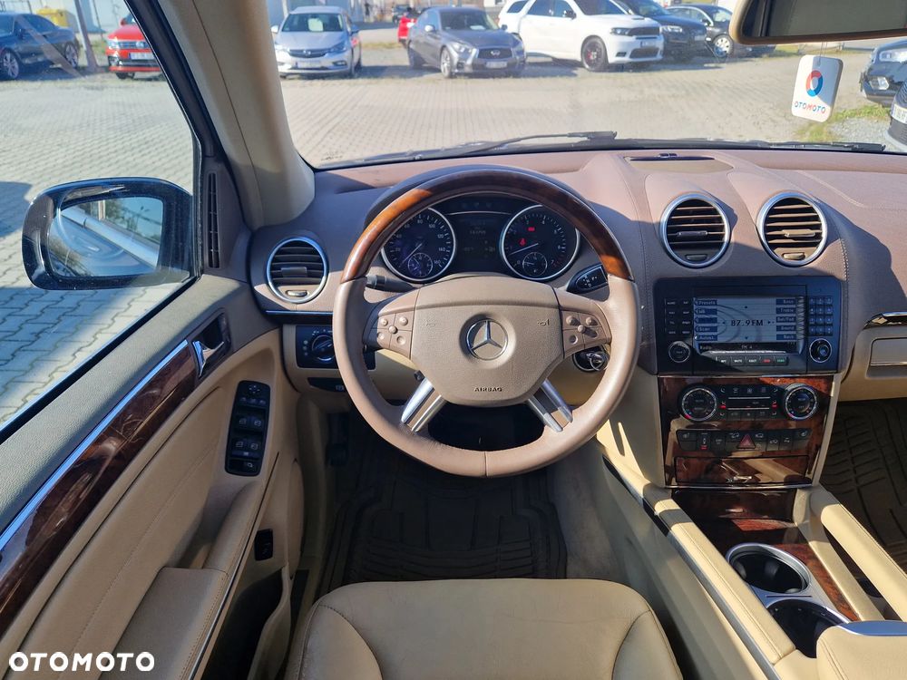 Mercedes-Benz GL 500 - 31