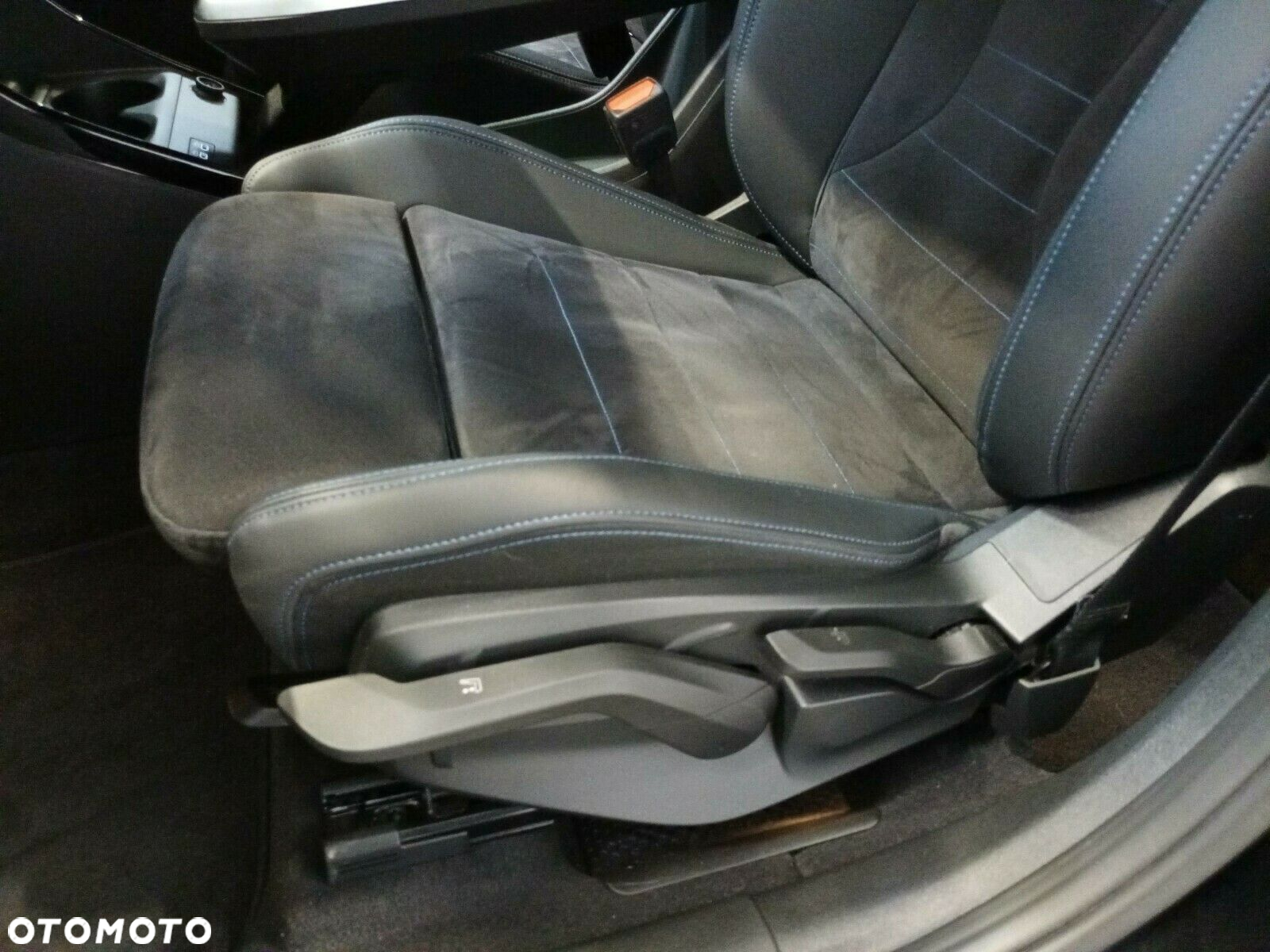 BMW Seria 2 - 13
