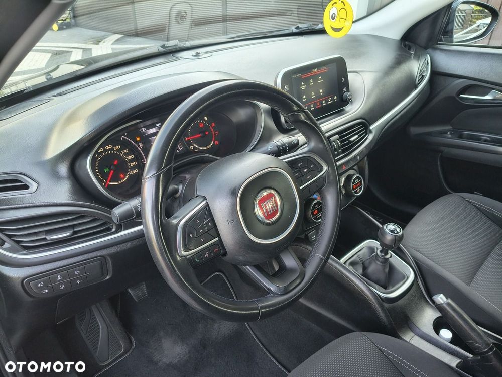Fiat Tipo 1.4 T-Jet 16v Lounge EU6d - 7