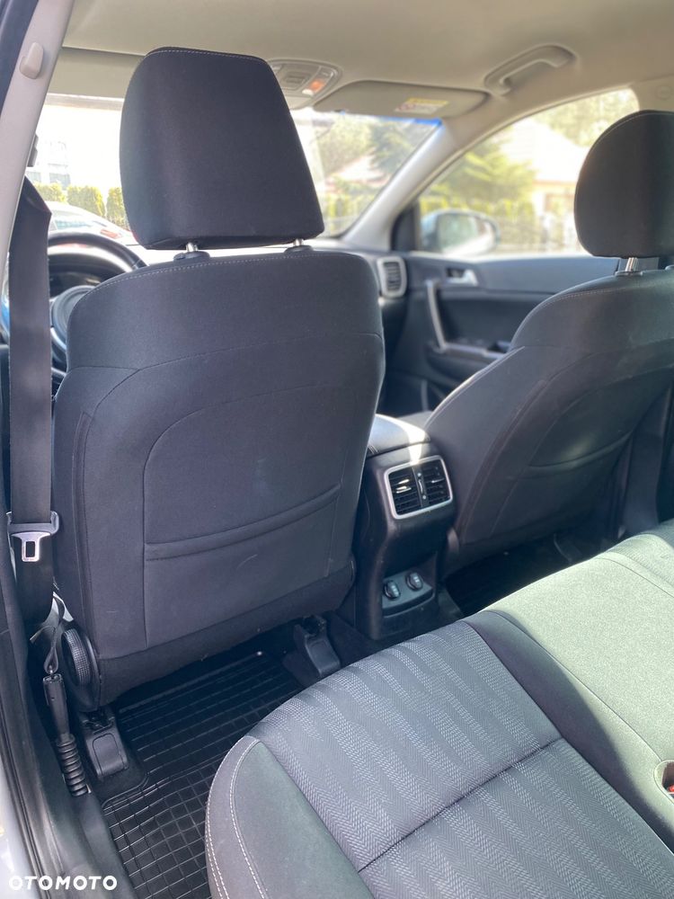 Kia Sportage 1.6 GDI L 2WD - 26