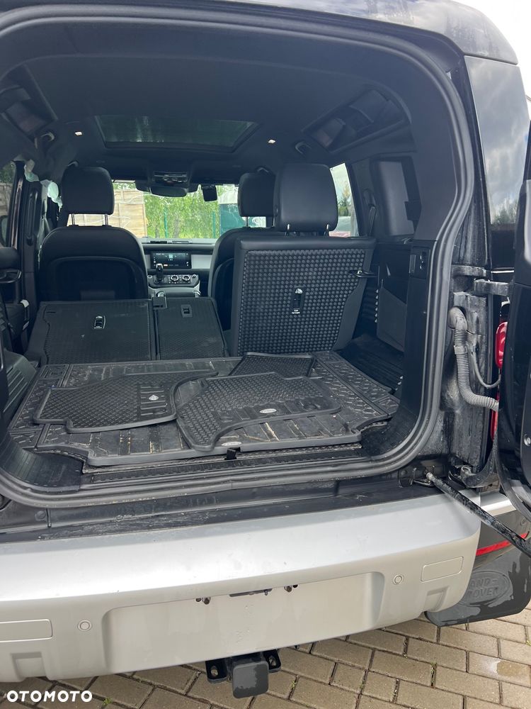 Land Rover Defender 110 P300 - 24