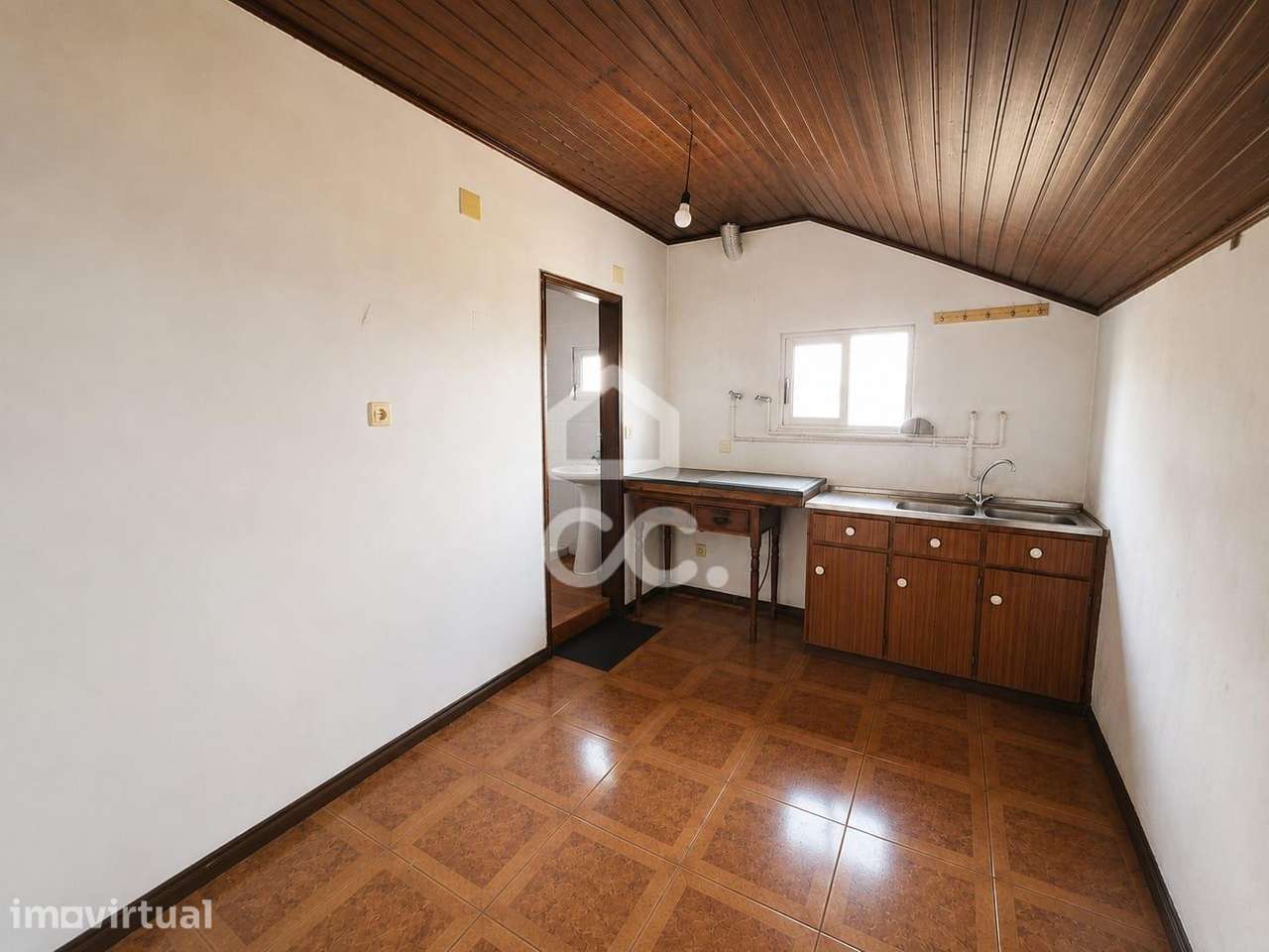 Moradia Independente com garagem parar econstrução - Grande imagem: 5/20