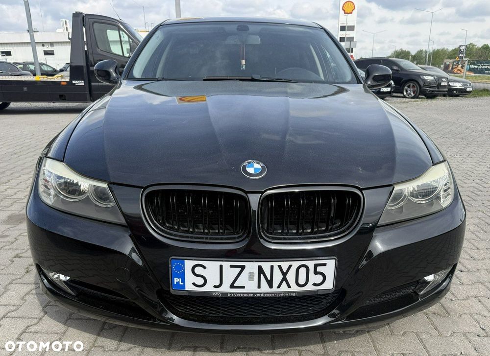 BMW Seria 3 318i Edition Exclusive - 8