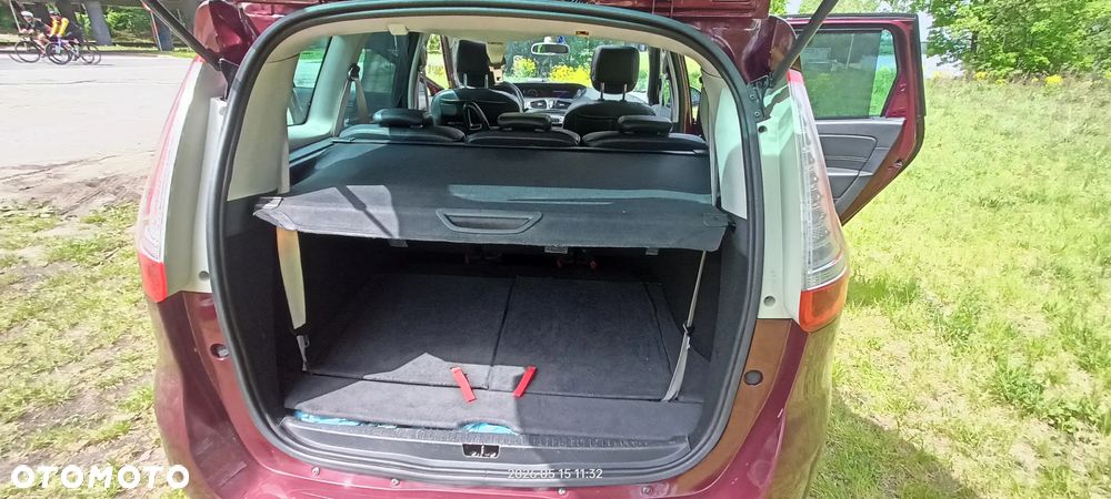 Renault Scenic 1.6 dCi Energy Bose Edition S&S - 9