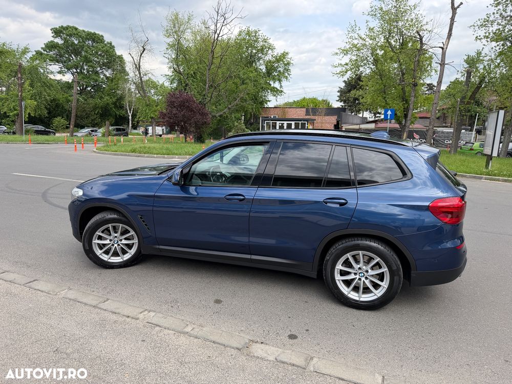 BMW X3 xDrive20d AT xLine - 6