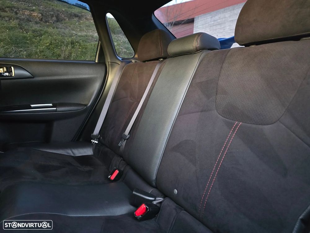 Subaru Impreza 2.5 WRX STi-S - 7