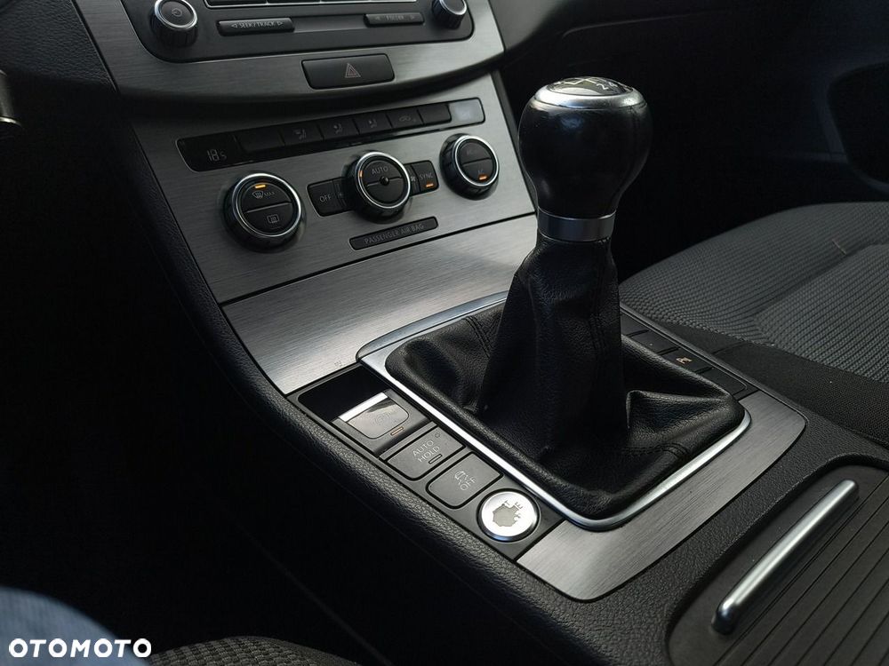 Volkswagen Passat - 23