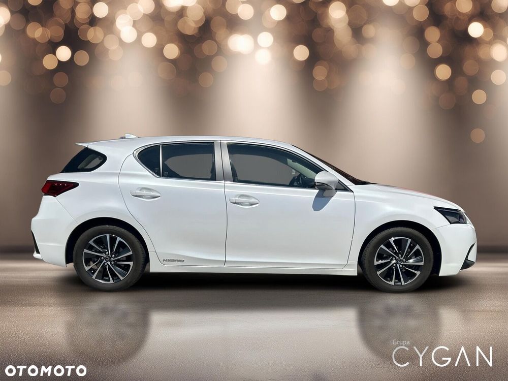 Lexus CT - 8
