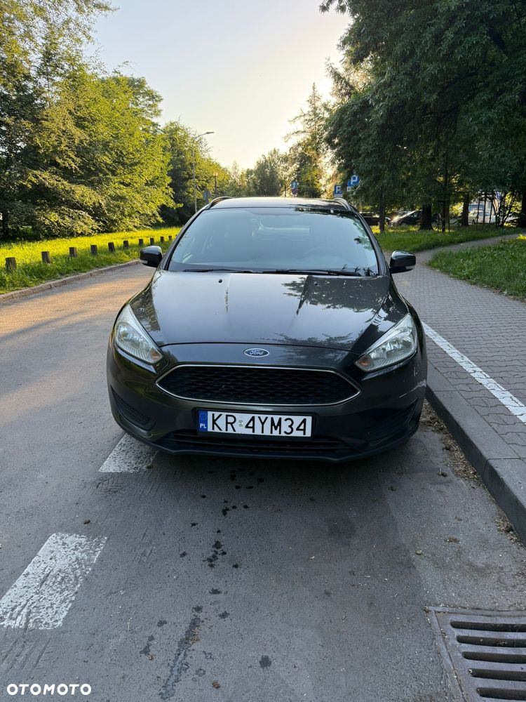 Ford Focus 1.6 Trend - 12