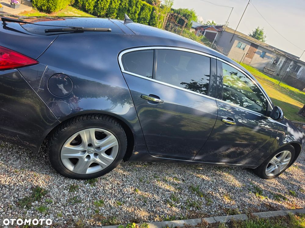Opel Insignia 2.0 T Sport 4x4 - 2
