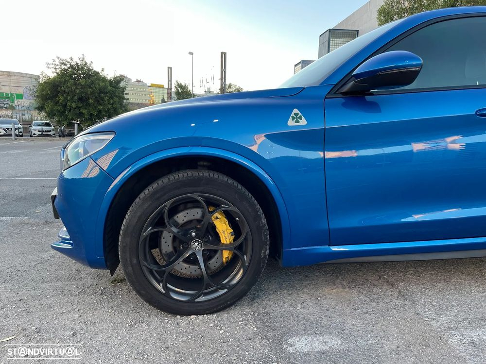 Alfa Romeo Stelvio V6 2.9 Bi-Turbo AT8-Q4 Quadrifoglio - 5