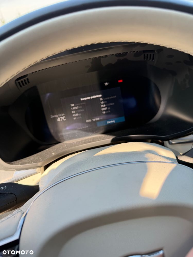 Volvo XC 60 B5 B AWD Geartronic RDesign - 28