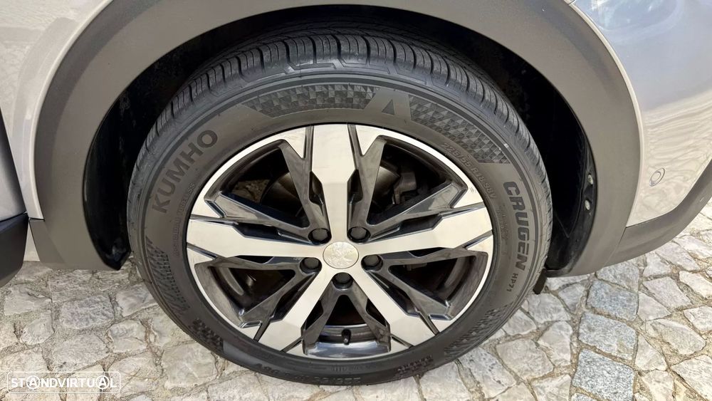 Peugeot 3008 PureTech 130 Stop & Start GPF EAT8 Crossway - 13